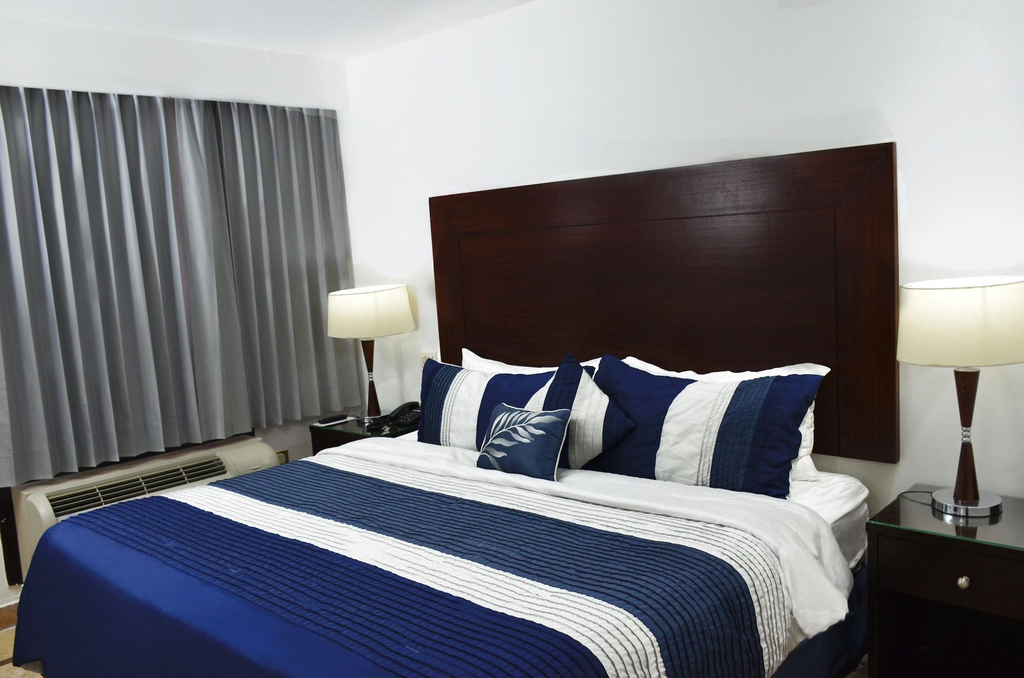 Wyndham Garden Los Mochis Plaza Inn Exteriör bild