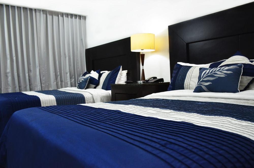 Wyndham Garden Los Mochis Plaza Inn Exteriör bild