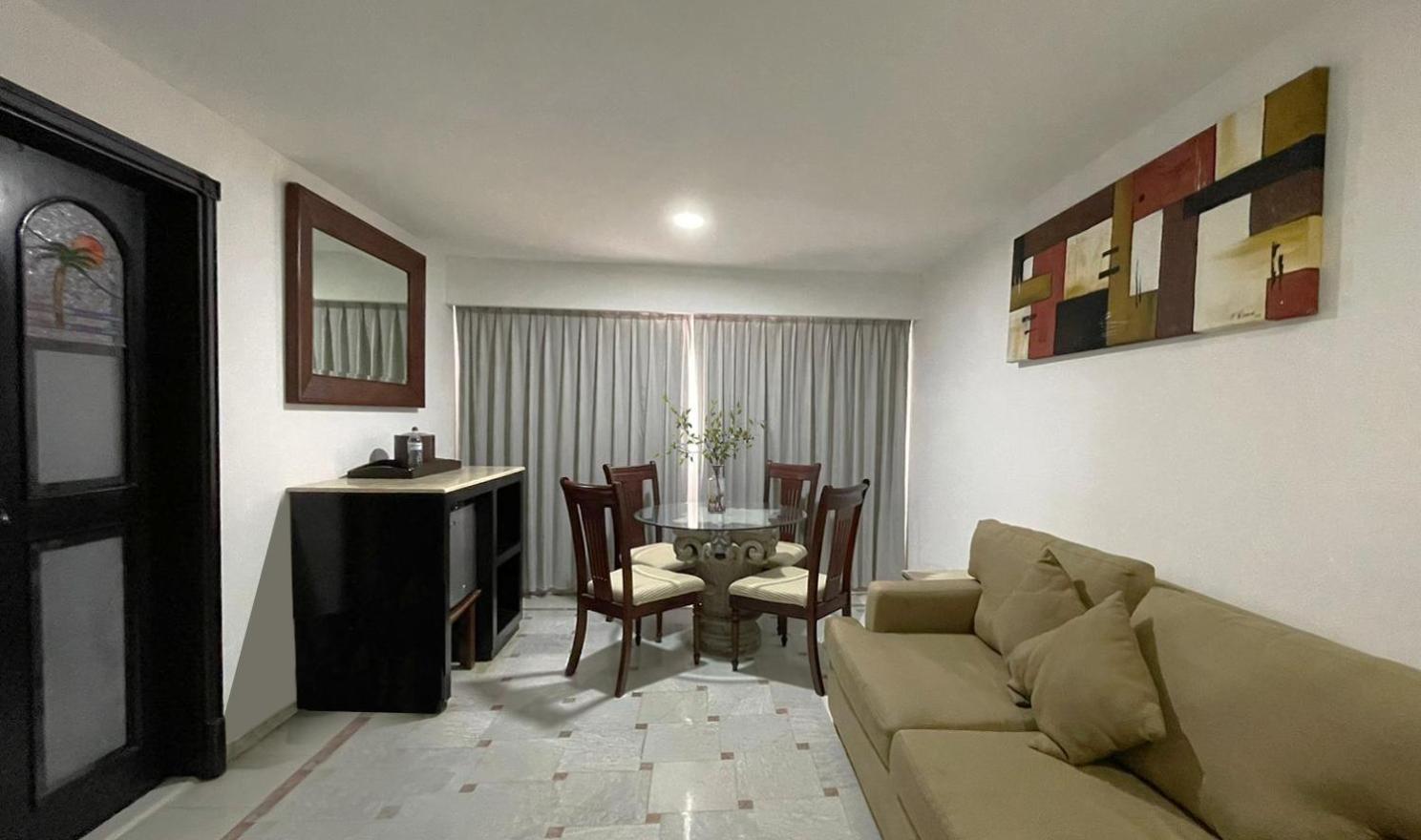 Wyndham Garden Los Mochis Plaza Inn Exteriör bild