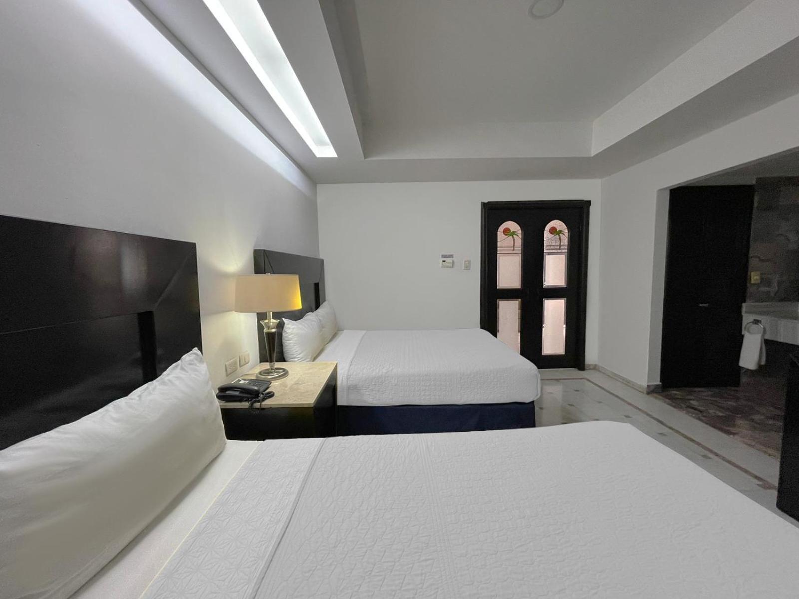 Wyndham Garden Los Mochis Plaza Inn Exteriör bild