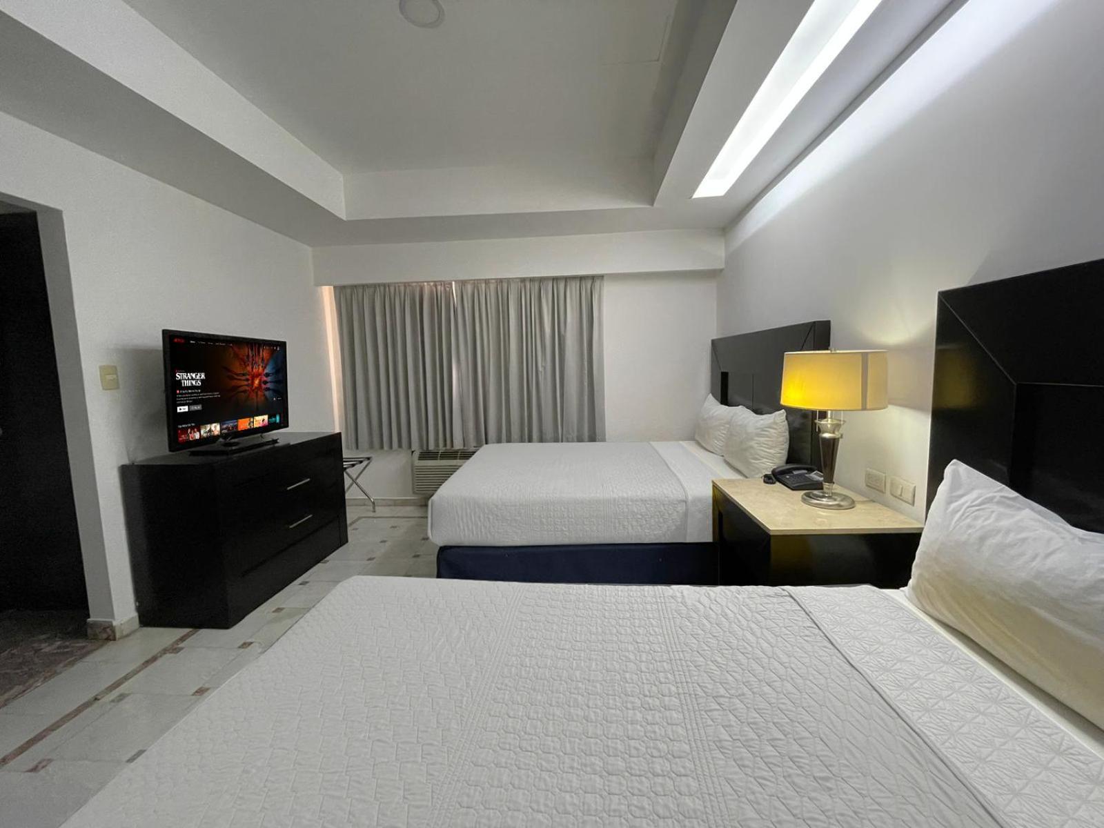 Wyndham Garden Los Mochis Plaza Inn Exteriör bild