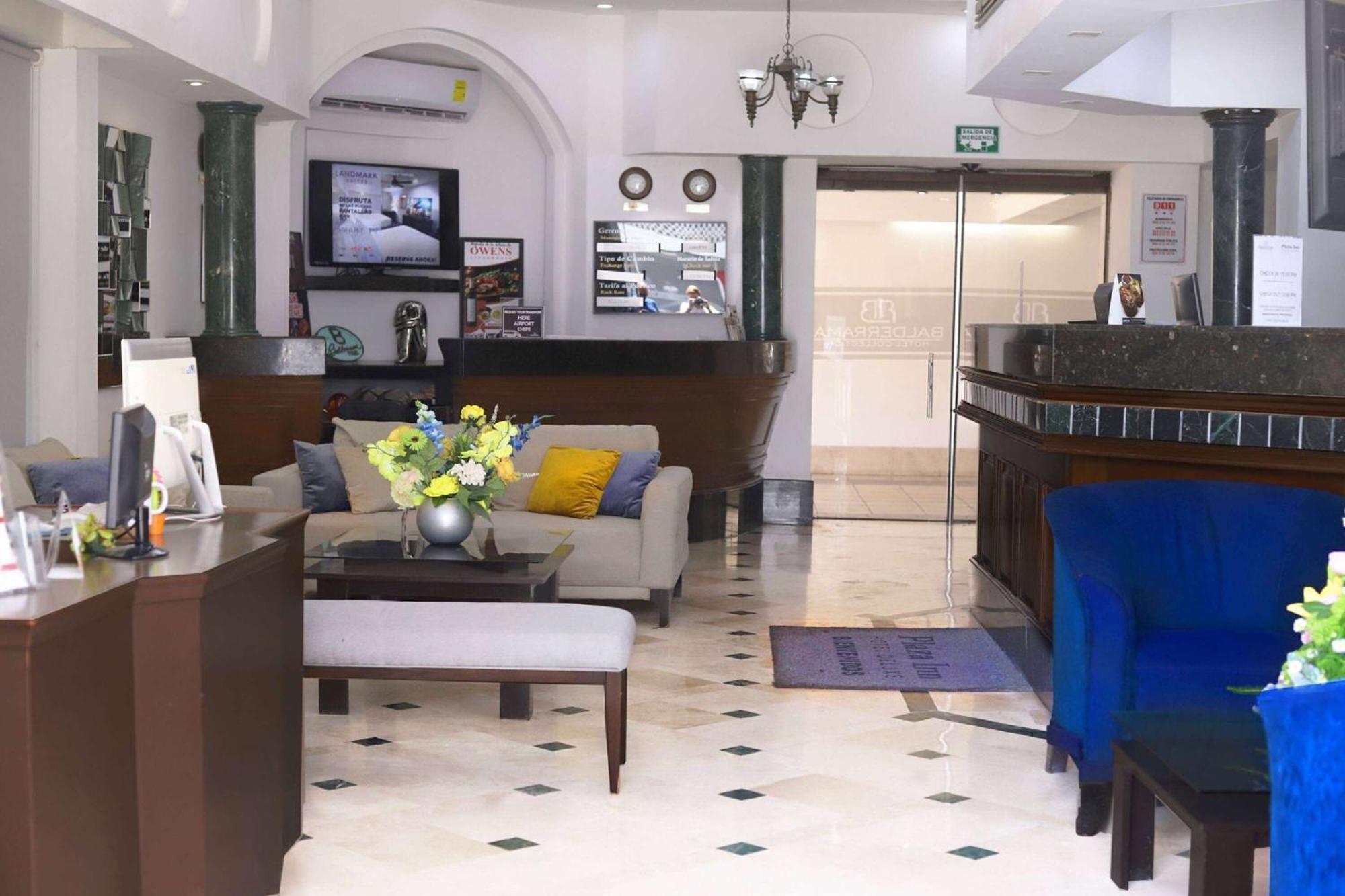 Wyndham Garden Los Mochis Plaza Inn Exteriör bild